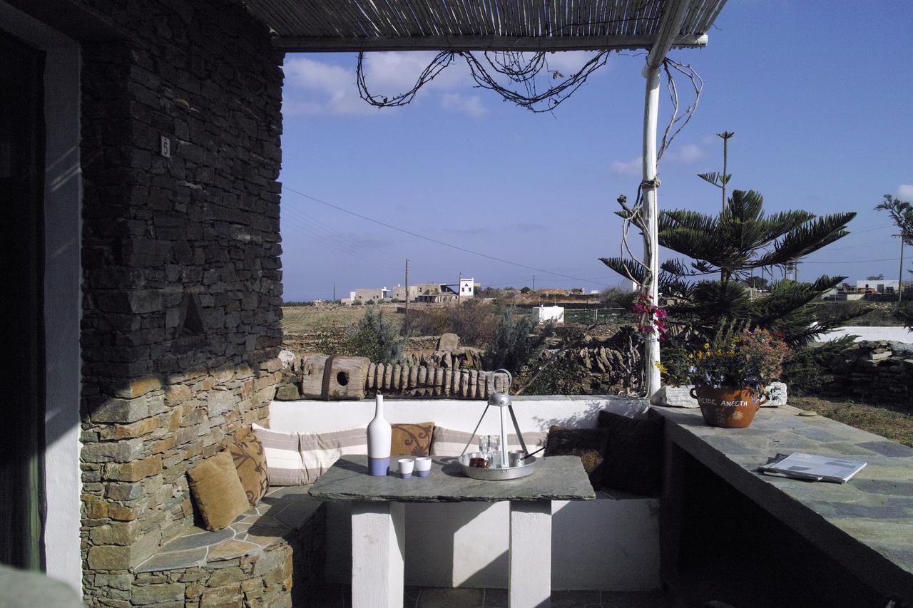 Το Κατἑ Aparthotel Artemonas Exterior photo