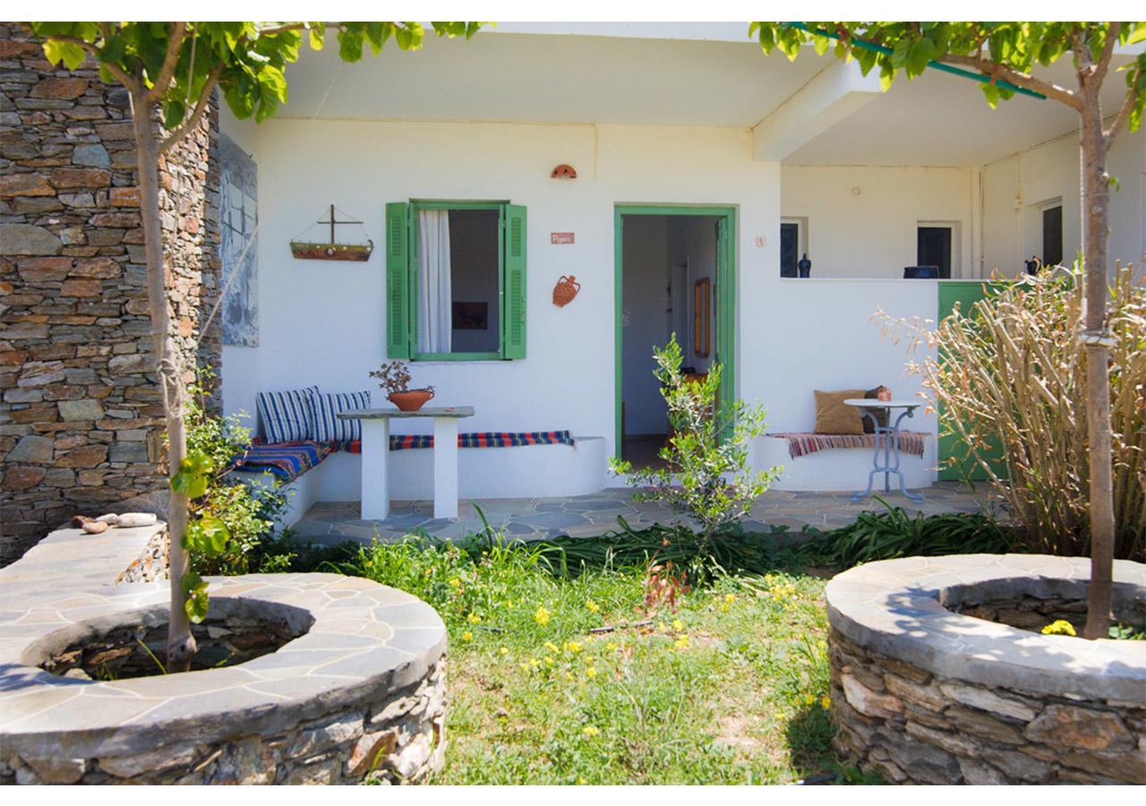 Το Κατἑ Aparthotel Artemonas Exterior photo